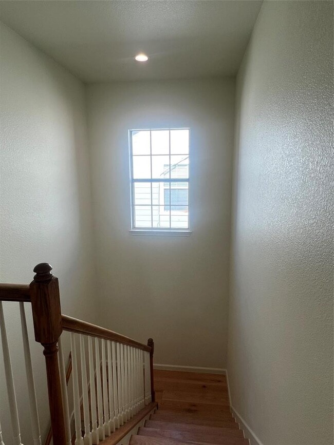 Building Photo - 5404 Martin Ave