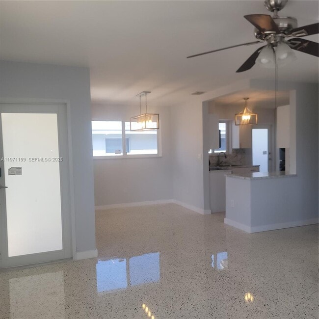 Building Photo - 551 NW 60th Ct