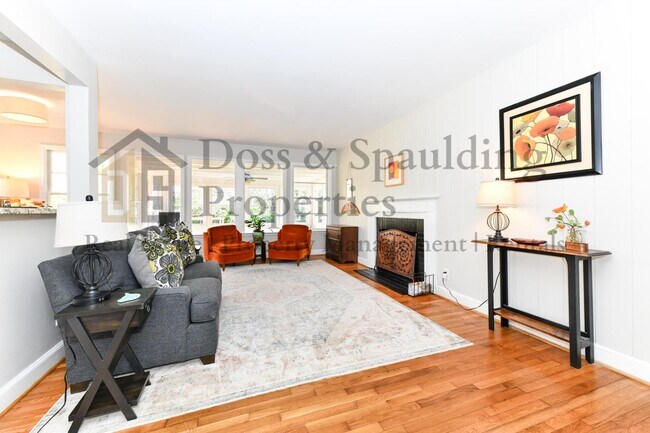 Building Photo - 4202 Henderson Rd