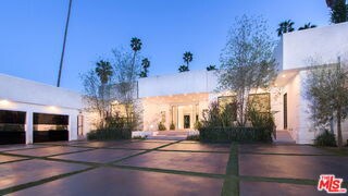 Building Photo - 900 N Hillcrest Rd