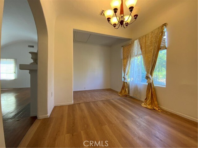 Building Photo - 122 E Linda Vista Ave