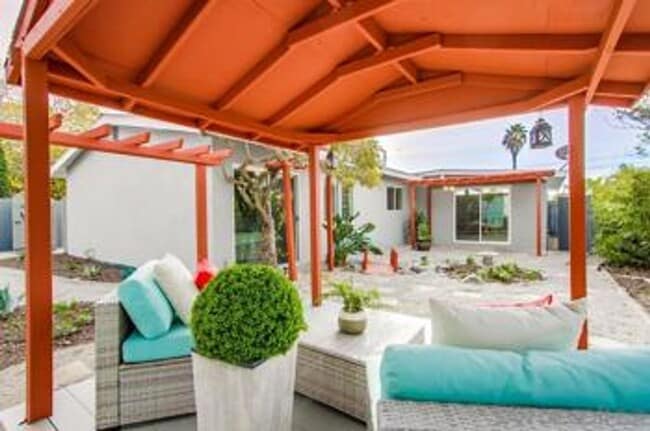 Building Photo - 3BR 2BA house for rent in prime Clairemont  location