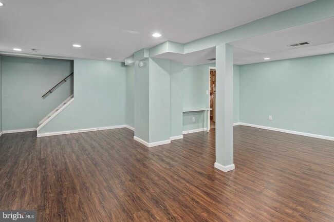 Building Photo - 5941 Iron Frame Way