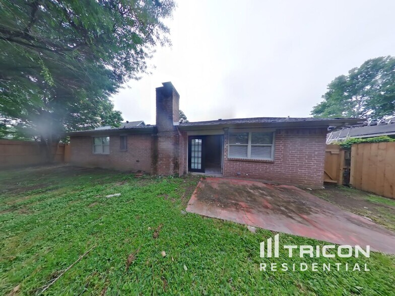 Building Photo - 6906 Falling Waters Dr