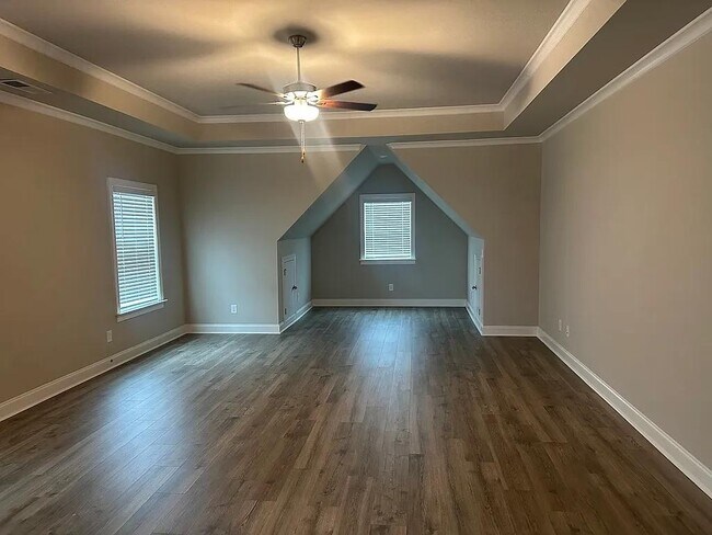 Building Photo - 1519 Windward Dr