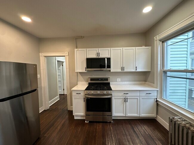 Building Photo - 94 Lonsdale St