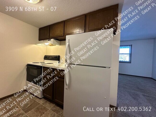 Building Photo - 3909 N 68th St