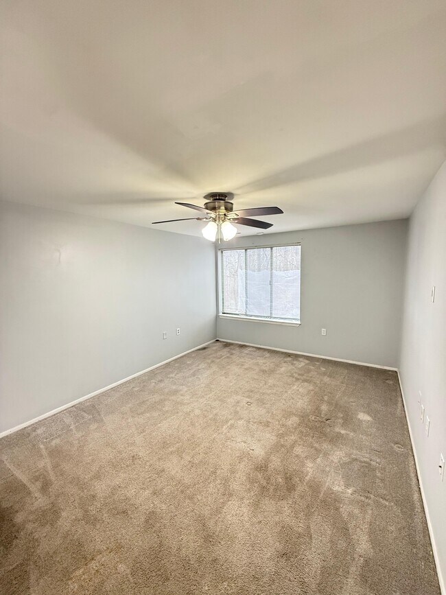 Building Photo - 13200 Chalet Pl