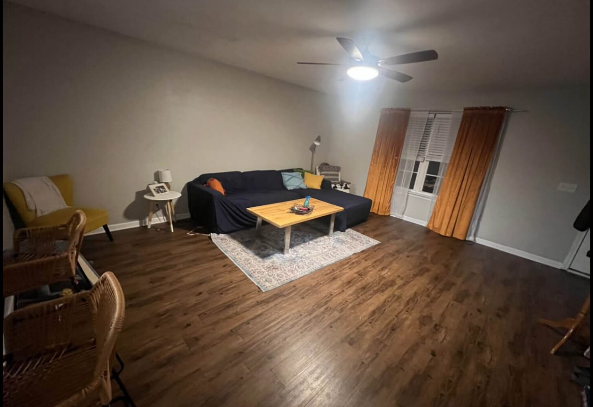 Building Photo - 3051 London View Dr