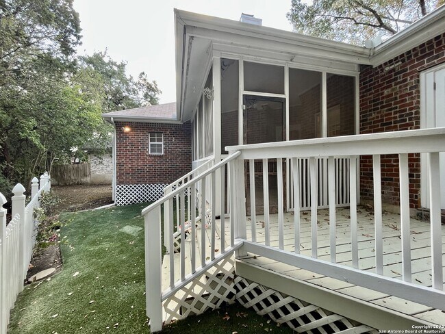 Building Photo - 14018 Red Maple Wood