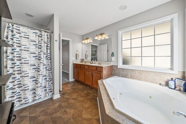 Building Photo - 2499 Old Timber Ct