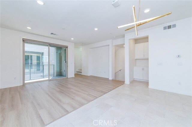 Building Photo - 173 Cadence