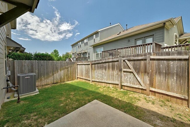 Building Photo - 7202 Redding Dr