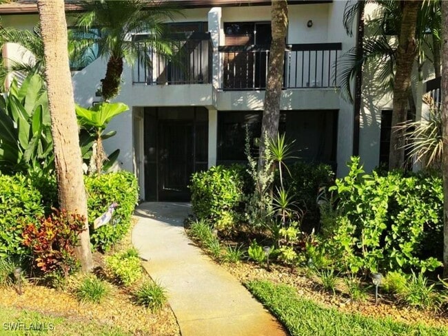 Building Photo - 1826 Kings Lake Blvd