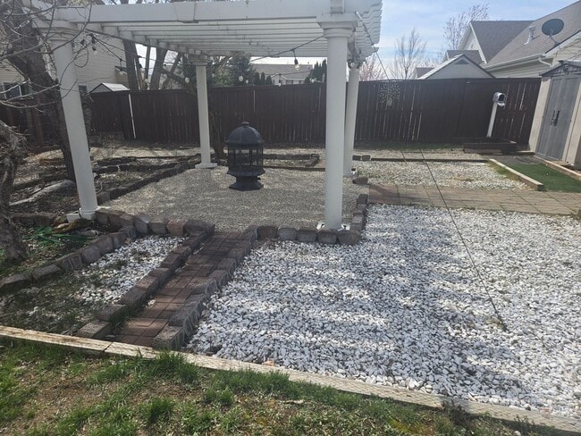 Building Photo - Spacious 3-Bedroom Home with Large Lot, Greenhouse & Bonus Room – The Landings