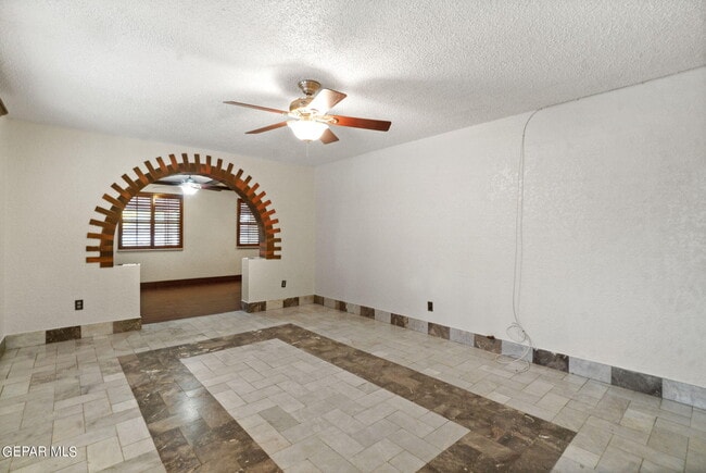 Building Photo - 1150 Stanley St