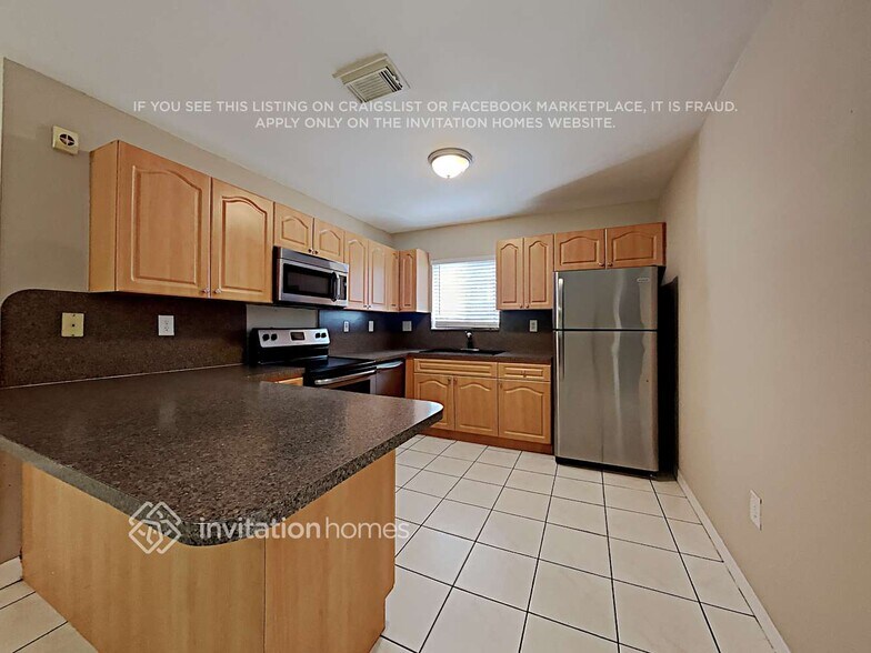Building Photo - 18000 SW 153rd Ct