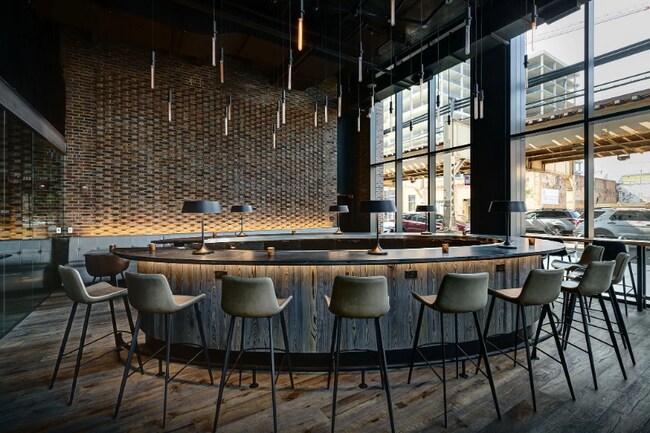 Building Photo - 208 N Ada St