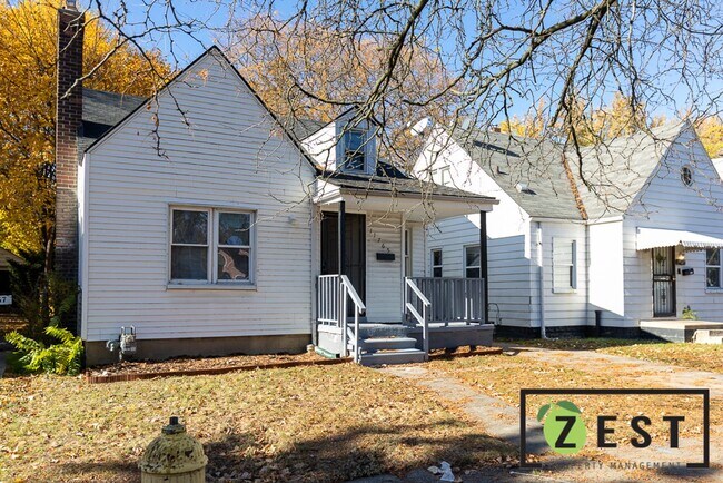 Building Photo - OPEN HOUSE TUESDAY SEPTEMBER 17th 6:30  pm...