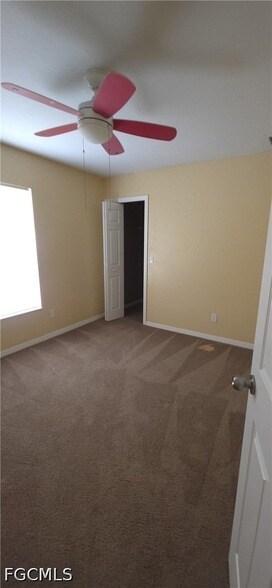 Building Photo - 391 Shadow Lakes Dr
