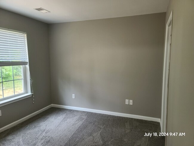 Building Photo - 3 Bedroom Townhouse for Rent in Waynesboro!