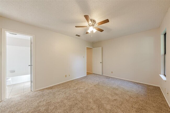 Building Photo - 7000 Whispering Oaks Dr