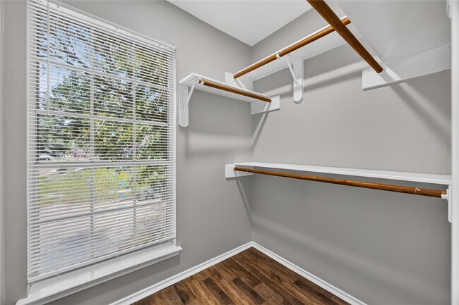 Building Photo - 13610 Repa Ln