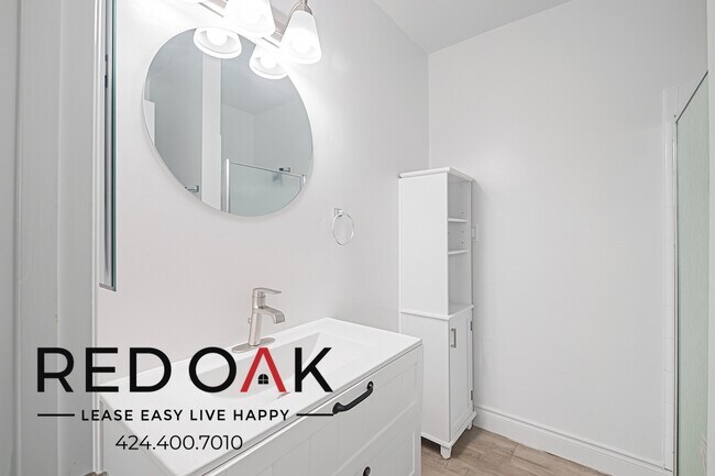 Building Photo - 2050 Rodney Dr