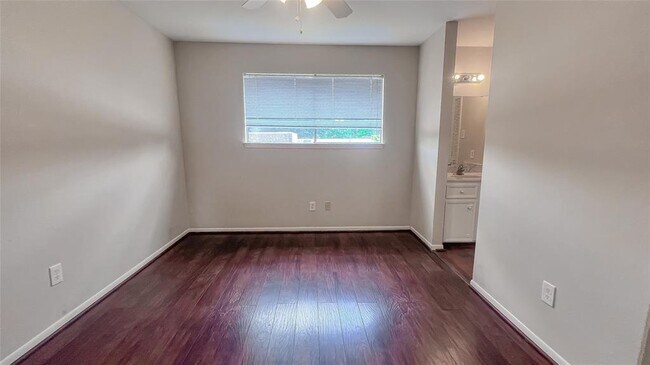 Building Photo - 13 River Creek Way