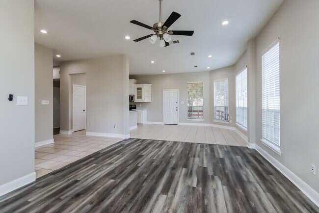 Building Photo - 6946 Gentle Breeze Dr