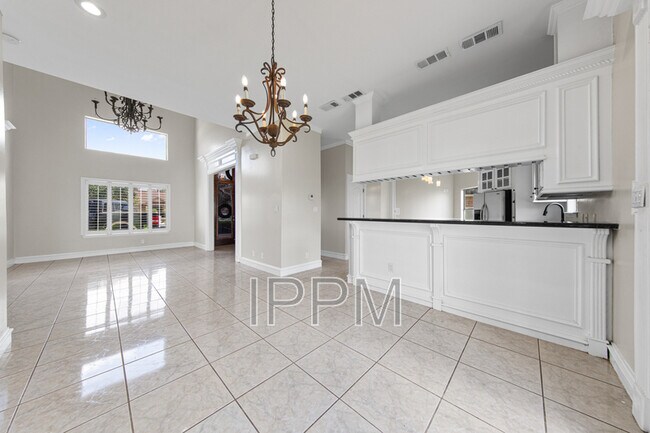 Building Photo - 5601 Wild Persimmon