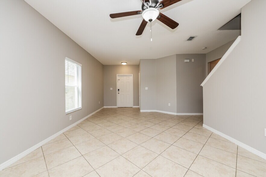 Building Photo - 1121 Seminole Sky Dr