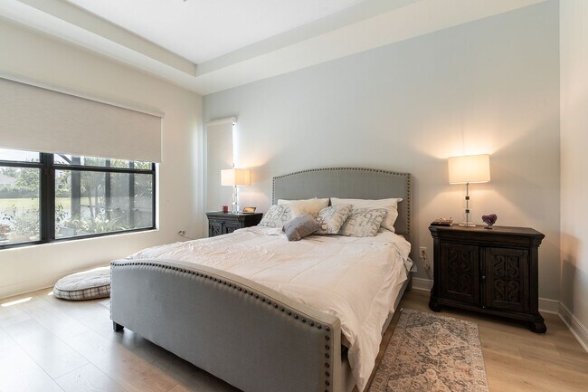 Building Photo - **25% OFF FIRST MONTHS RENT IF YOU OCCUPY ...
