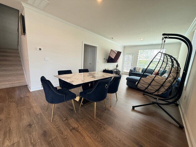 Building Photo - 2139 Cherry Top Dr