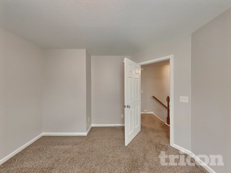Building Photo - 711 Archers Ln