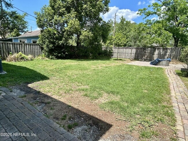 Building Photo - 1556 Dancy St