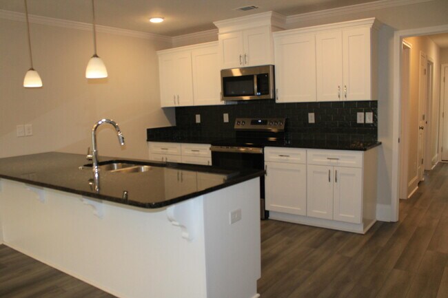Building Photo - 8116 Bannock Cir