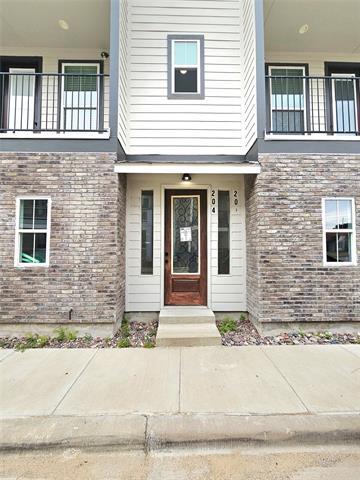 Building Photo - 206 S Village Way