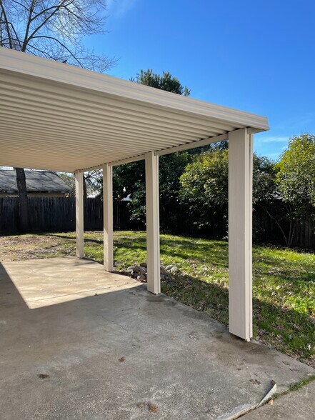 Building Photo - 13621 Fair Oaks Blvd