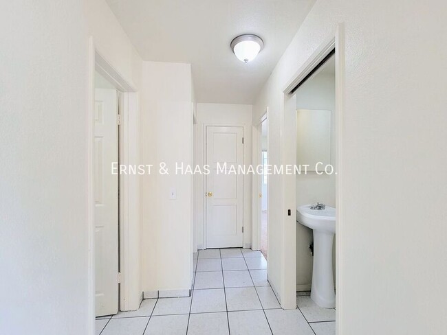 Building Photo - 8142 California St