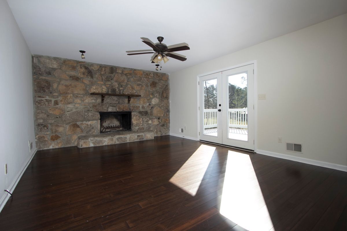 Building Photo - 230 Chaffin Ridge Trce