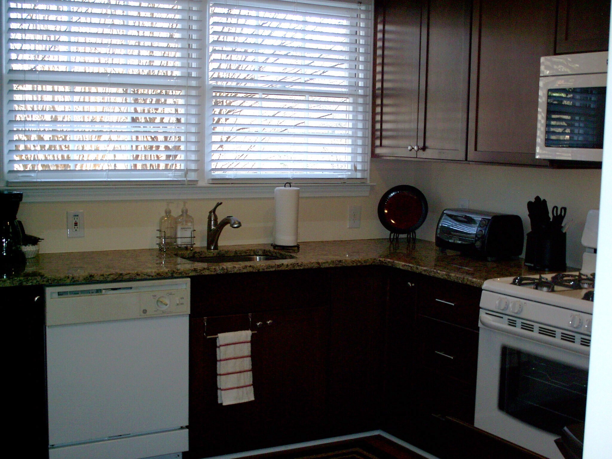 Building Photo - 5070 Vernon Springs Dr