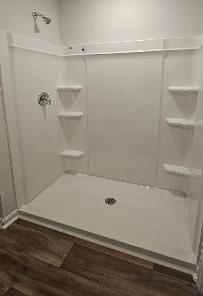 Building Photo - 337 Sweet Vernal St