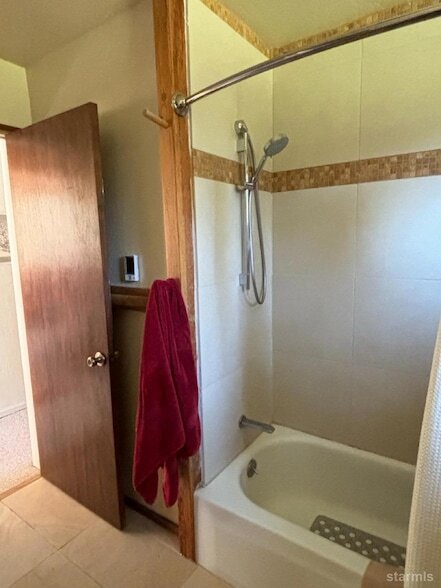 Building Photo - 33856 Hawkweed Way