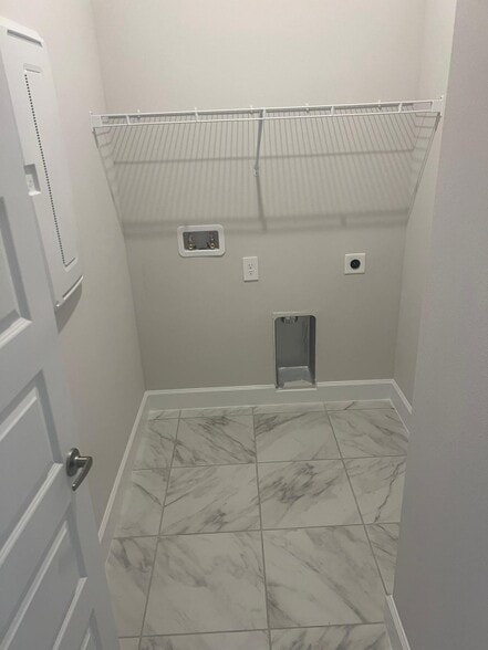 Building Photo - 5251 San Benedetto Pl