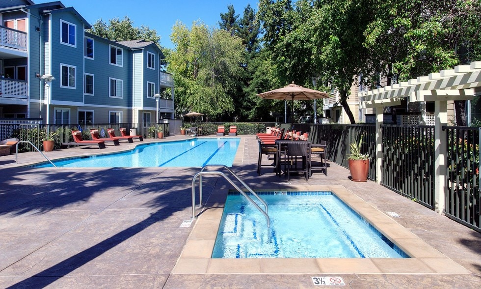 Amador Village 24080 Amador Village Cir Hayward CA 94544 Apartment