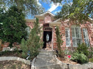 Building Photo - 2410 Shorecrest Dr