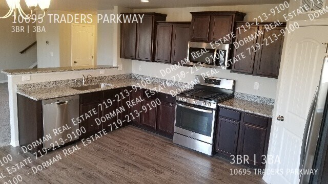 Building Photo - 10695 Traders Pkwy