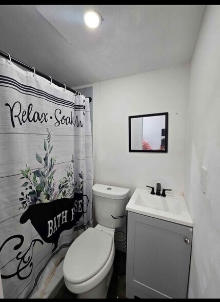 Building Photo - 3301 SW 97th Ave