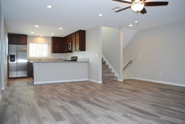 Building Photo - 640 Florida St